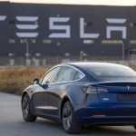 Tesla : le parking automatique va s’améliorer en utilisant les caméras