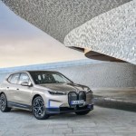 BMW iX électrique officialisée : plus de 600 km d’autonomie pour le fleuron technologique de la marque