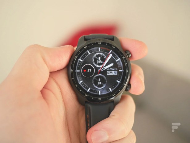 La montre TicWatch Pro 3 de Mobvoi // Source : Frandroid