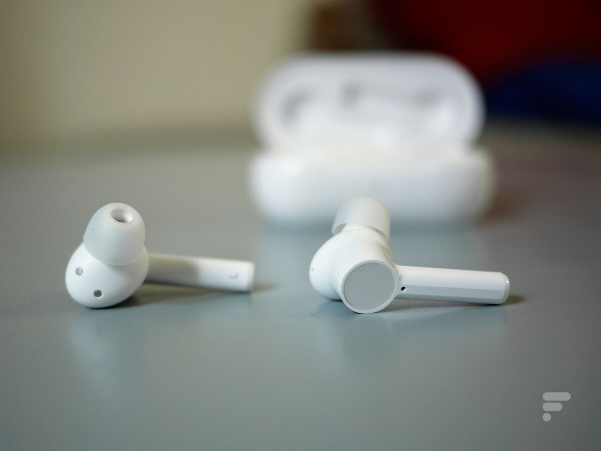 Les OnePlus Buds Z sont des écouteurs intra-auriculaires