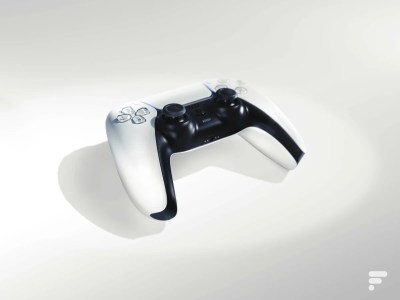 La manette DualSense de la PS5 // Source : Frandroid - Arnaud GELINEAU