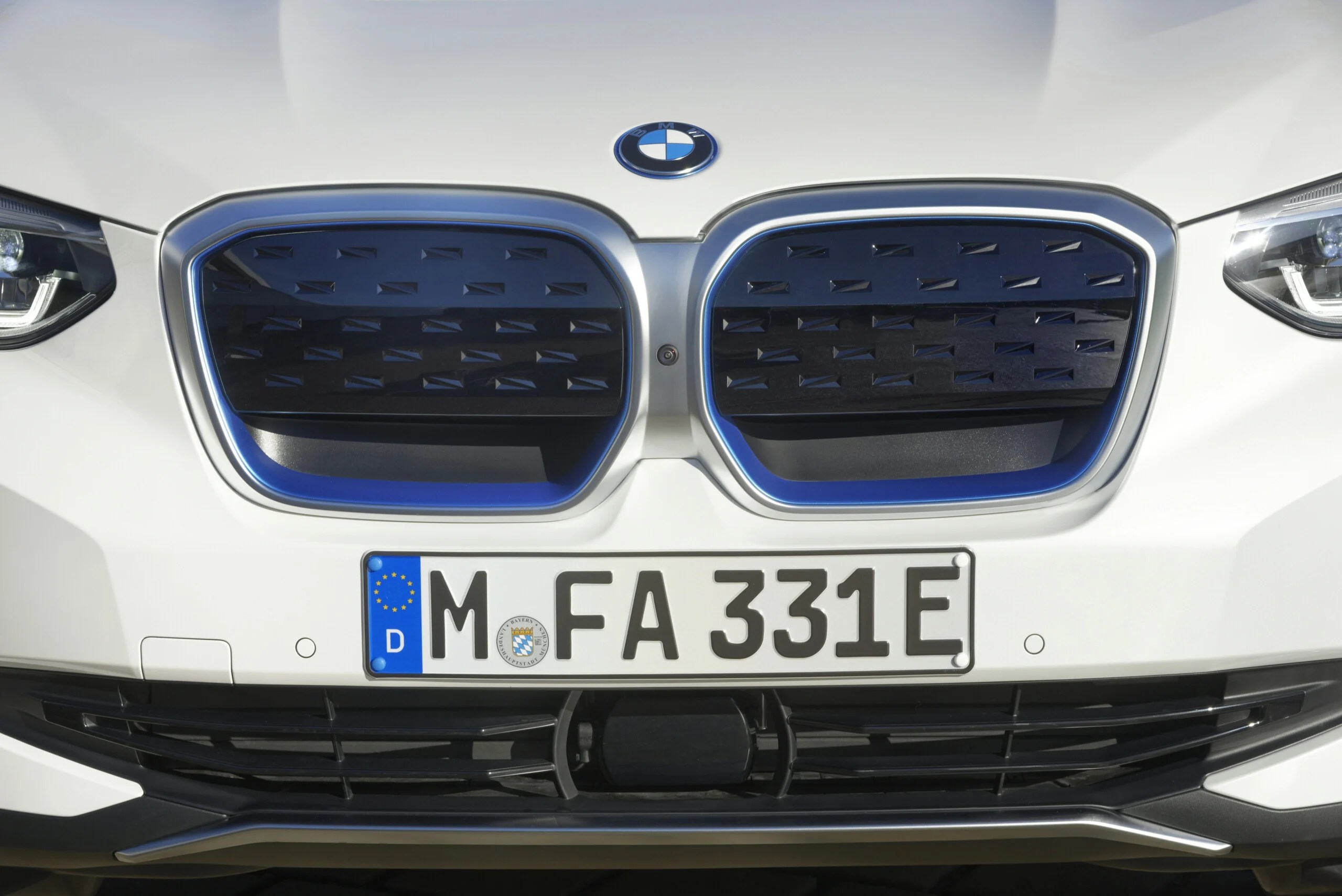 Le BMW iX3 // Source : BMW France