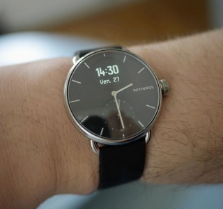 La montre connectée Withings ScanWatch profite d’une réduction de 50 euros, juste à temps pour Noël