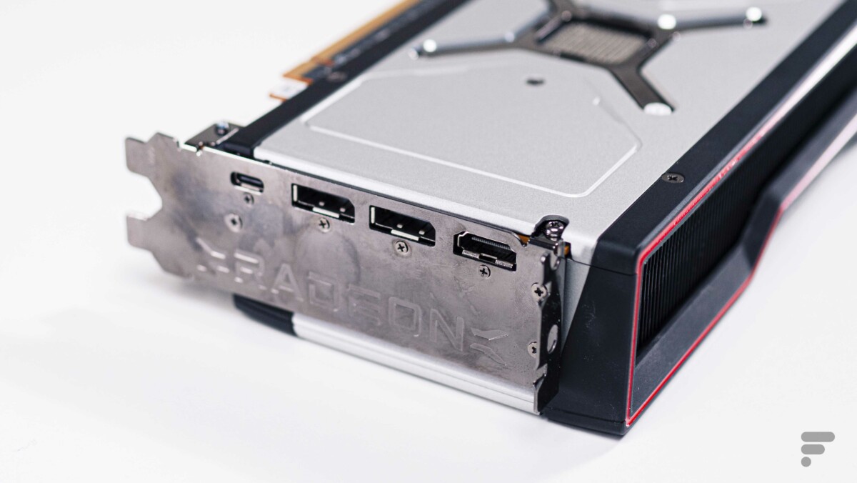 AMD Radeon RX6800 XT (2)