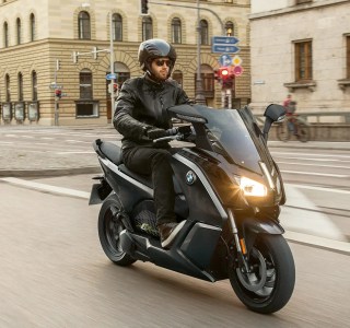 Meilleurs scooters électriques : quel modèle acheter en 2022 ?