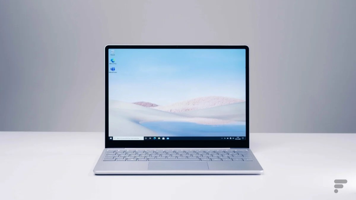 Microsoft Surface Laptop Go (1)