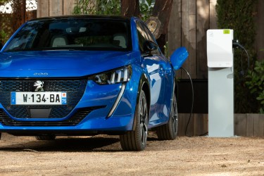 La Peugeot e-208 // Source : Peugeot France