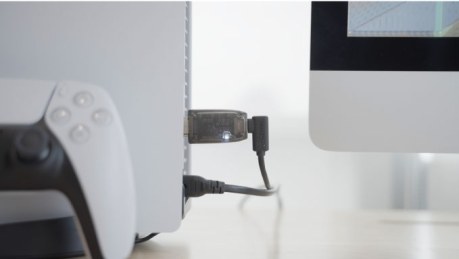 ShadowCast, la clé HDMI qui se relie la console à un PC // Source : Kickstarter / Human Things