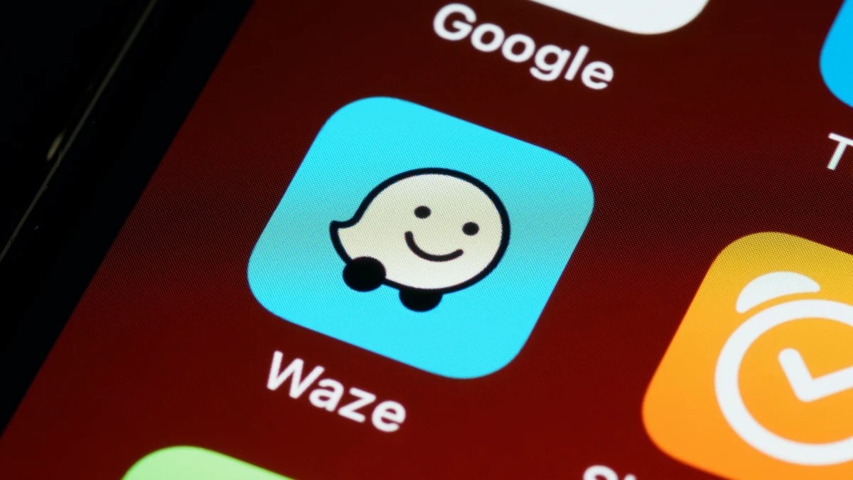 waze application mobile smartphone