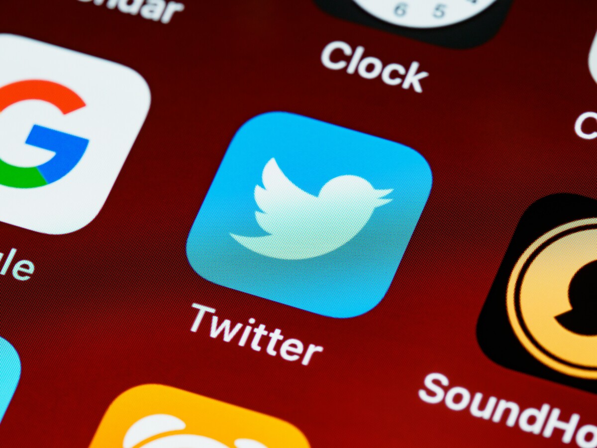 Twitter application logo smartphone