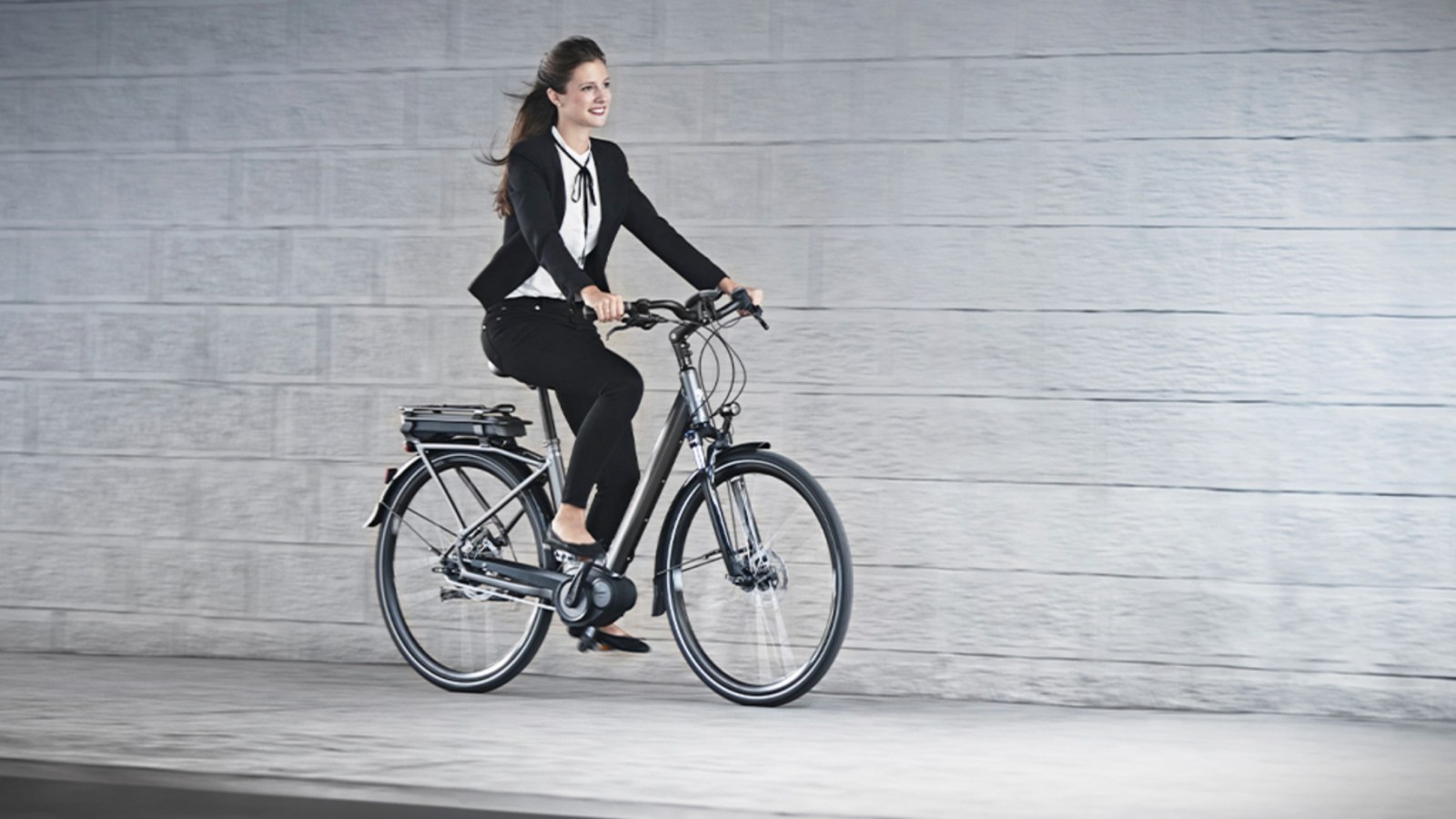 Peugeot eC01 Crossover ce vélo électrique urbain revendique 120 km d — free download