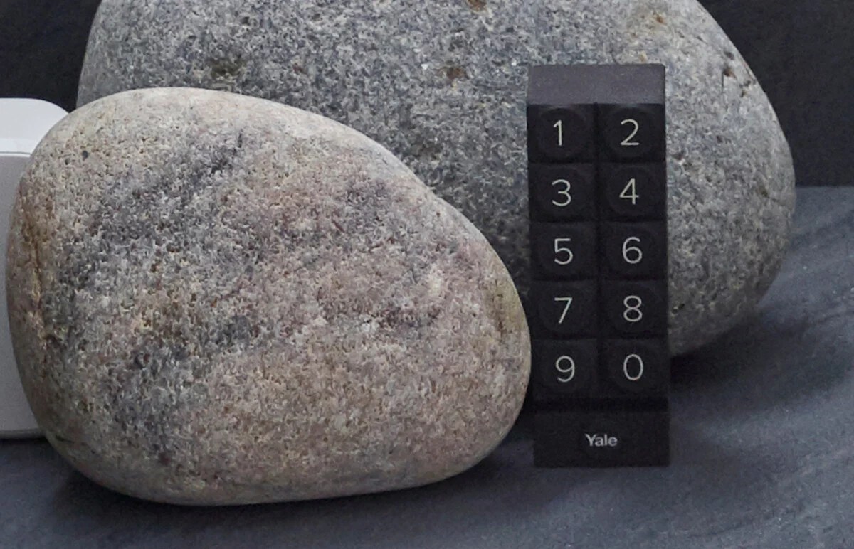 Un clavier à digicode est disponible avec la Linus Smart Lock