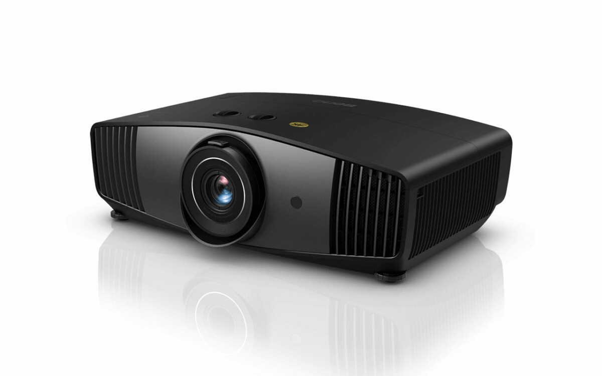 BenQ W5700