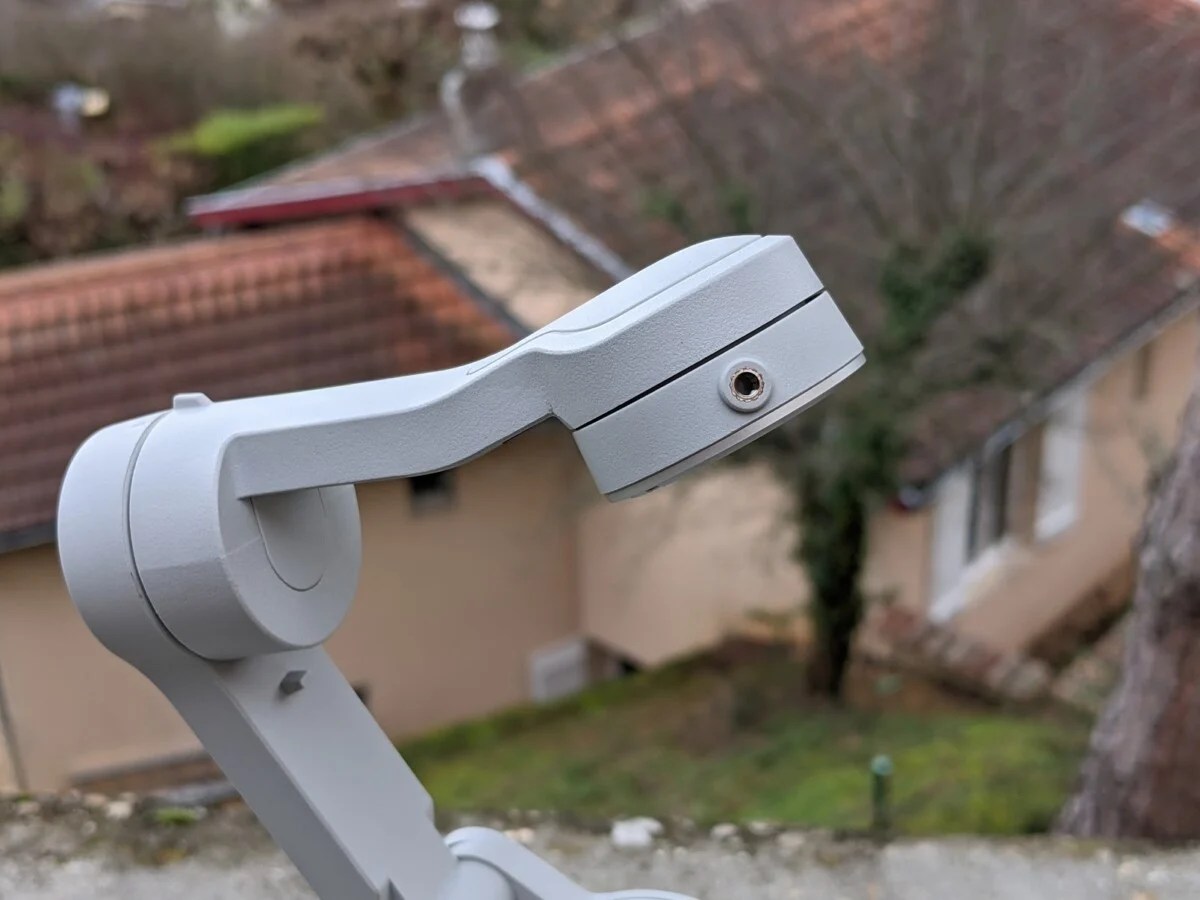 Test du DJI OM 4 : le stabilisateur pour smartphone qui veut se faire oublier