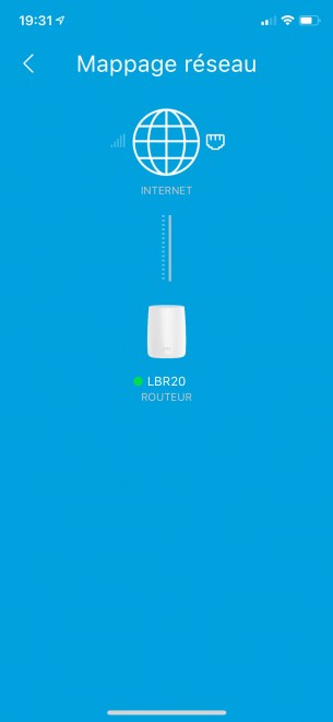 Ces deux pictogrammes, l'un grisé, l'autre non, indiquent que la connexion filaire est active. On ne manquait pourtant pas de place pour l'afficher plus clairement !