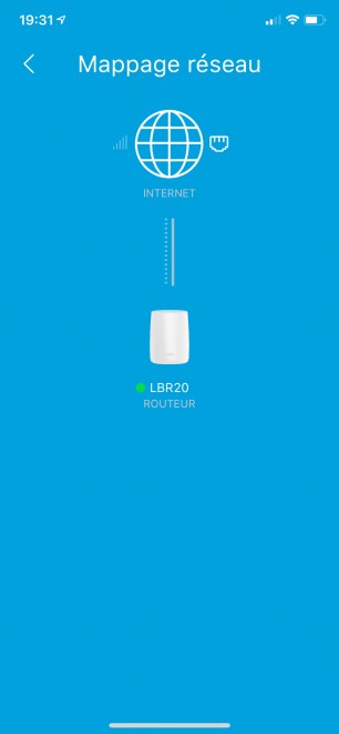 Ces deux pictogrammes, l'un grisé, l'autre non, indiquent que la connexion filaire est active. On ne manquait pourtant pas de place pour l'afficher plus clairement !