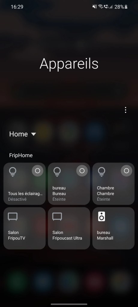 Un menu permet d'accéder à ses appareils, mais où est la lumière du salon ?