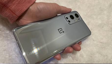 OnePlus 9 Pro d'après Dave Lee // Source : Dave Lee