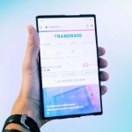Prise en main de l’Oppo X 2021 : son écran enroulable bluffant peut faire mal aux Fold de Samsung