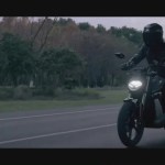 Super Soco présente deux motos et un scooter électriques : look sportif et usage urbain au menu