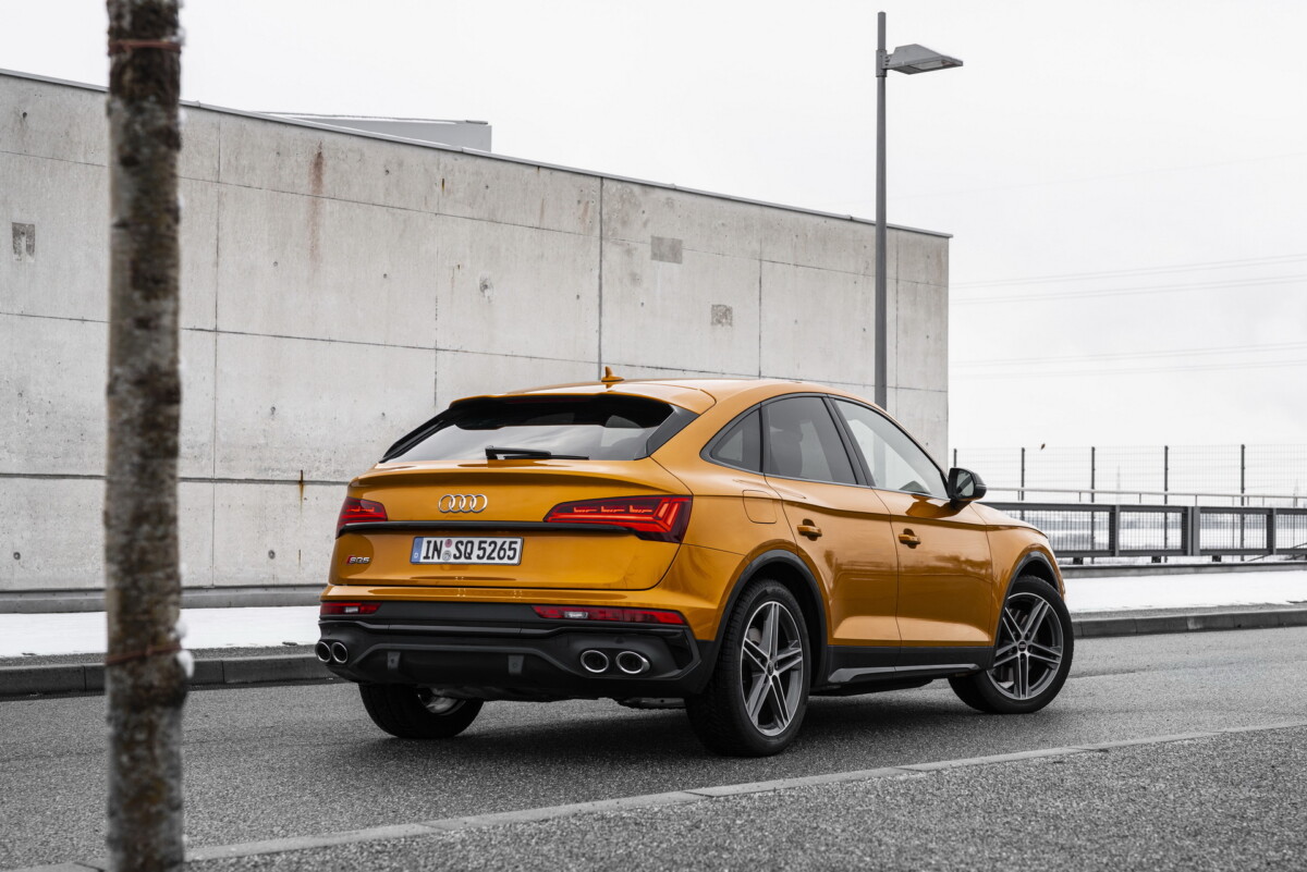 2021-audi-sq5-sportback-tdi-diesel-europe-39