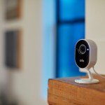 Arlo Essential Indoor : une caméra d’intérieur discrète qui protège votre logement comme votre vie privée