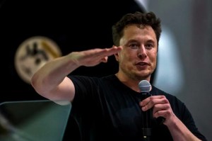  Elon Musk : son intitulé de poste est désormais « Technoking of Tesla », son CFO est le « Master of Coin »