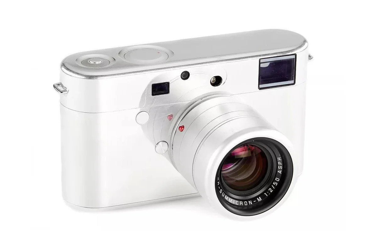 Ce prototype Leica a été créé par Jony Ive et vous pouvez l’acheter
