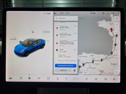 Exemple de planification Nantes - Porto sur Tesla Model 3 : perfectible // Source : Bob Jouy pour Frandroid