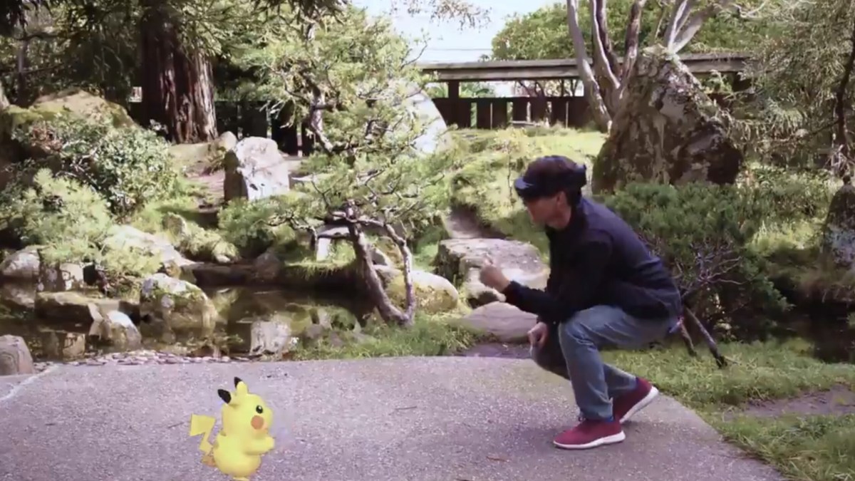 Une démonstration de Pokemon Go avec le casque de réalité mixte Microsoft HoloLens