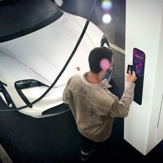Electric car: what are the different fast charging networks in France?