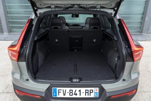 À l'intérieur du Volvo XC40 Recharge Twin / Source : ACE Team pour Volvo Cars France