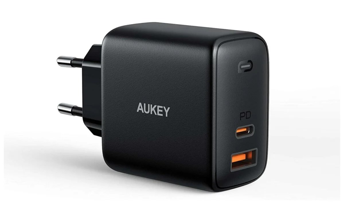 Auey Omnia 65 W 1 port USB C et un port USB A