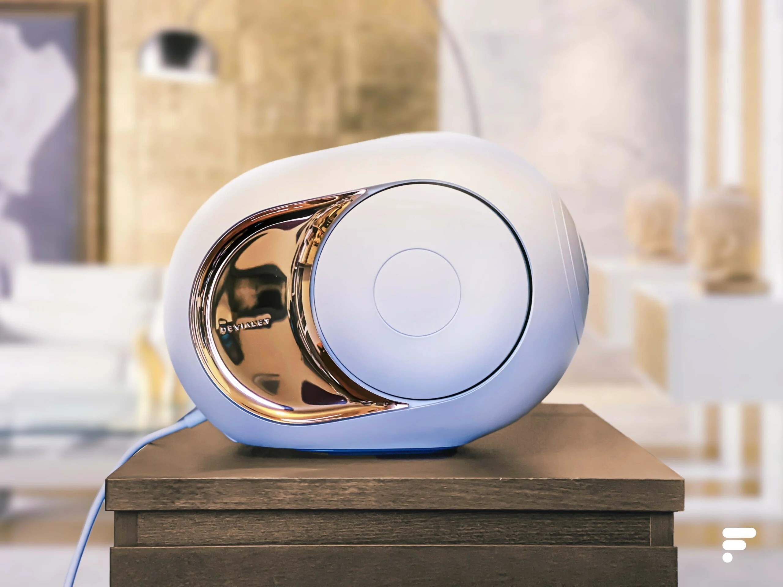 L'enceinte Phantom I de Devialet dans son nouveau coloris noir