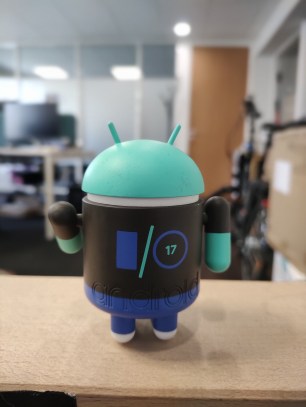 Motorola Moto G100