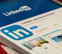 L'application LinkedIn // Source : Unsplash / Souvik Banerjee