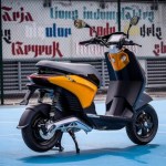 Piaggio One : 100 km d’autonomie pour le scooter électrique qui cible les jeunes