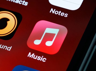 L'application Apple Music sur smartphone // Source : Brett Jordan - Unsplash