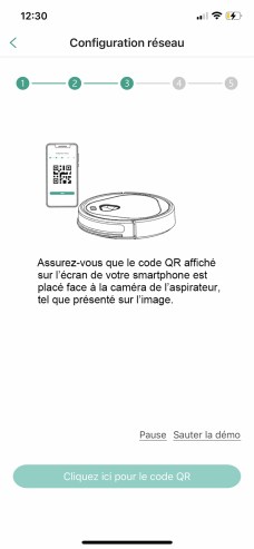 Particularité de ce robot, il doit lire un QR Code affiché sur l’app // Source : Frandroid/Yazid Amer