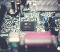 Une puce Intel // Source : Pok Rie sur Pexels