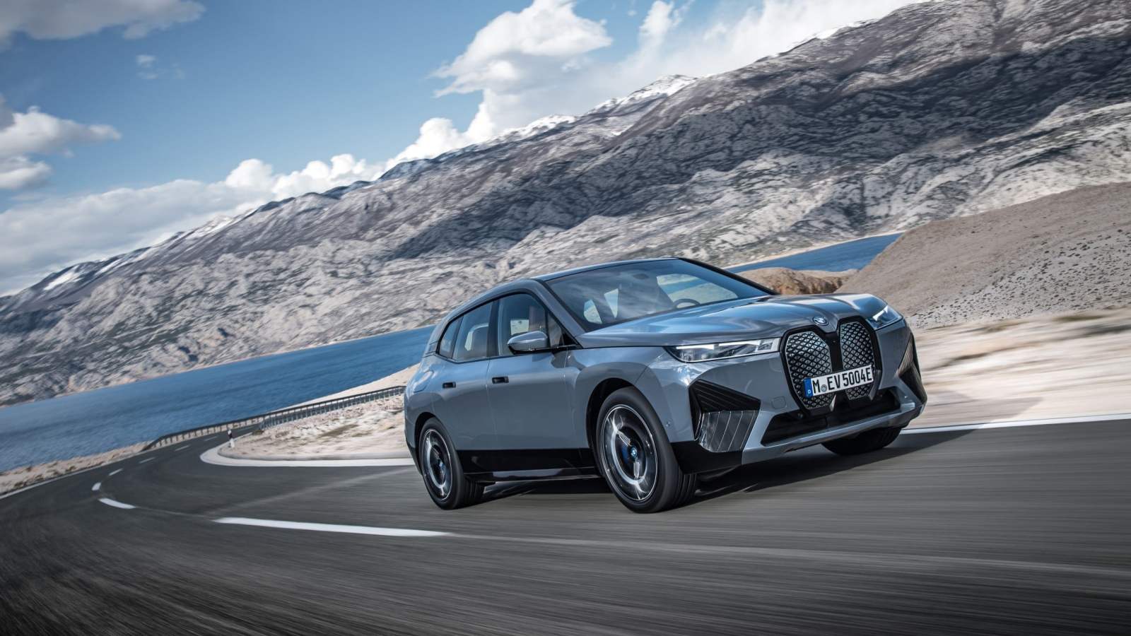 BMW iX : 5G, système audio Harman Kardon et 630 km d’autonomie pour ce ...
