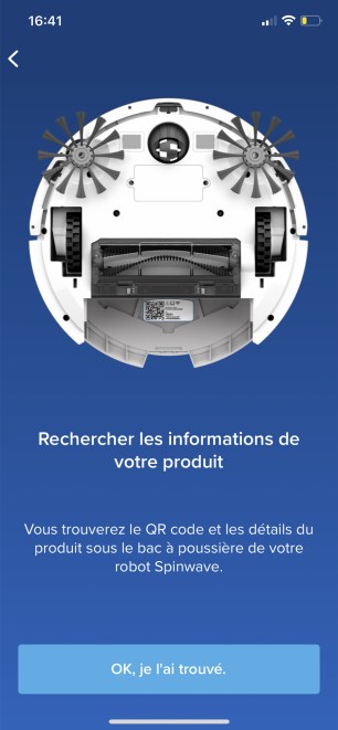 Le QR Code caché par le bac à poussière est essentiel pour valider l'installation // Source : Frandroid / Yazid Amer