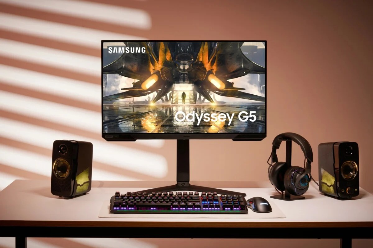 Odyssey_G5_lifestyle