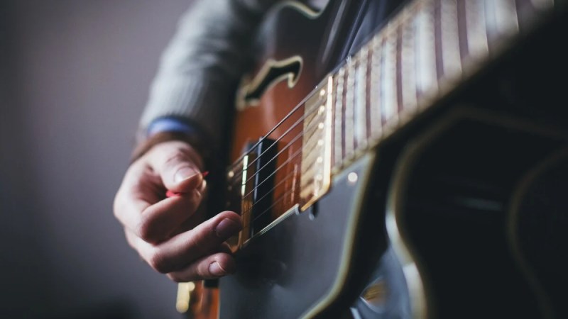 Comment brancher sa guitare, son clavier électronique et son micro sur ordinateur&nbsp;?
