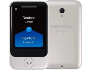 Voici le Pocketalk S, un traducteur vocal instantané plutôt malin mais pas donné // Source : Sourcenext