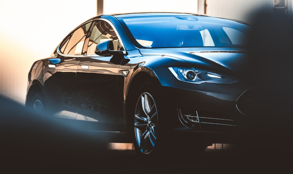 Tesla model S (2)