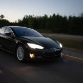 La Tesla Model S est encore retardée : pourquoi les clients français sont en sursis