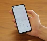 Un des cryptophones vendus par le FBI et récupéré par le média MotherBoard. // Source : MotherBoard Un des cryptophones vendus par le FBI et récupéré par le média MotherBoard. // Source : MotherBoard