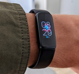 Fitbit Les Dernieres Actualites Tests Et Bons Plans Frandroid [ 300 x 320 Pixel ]