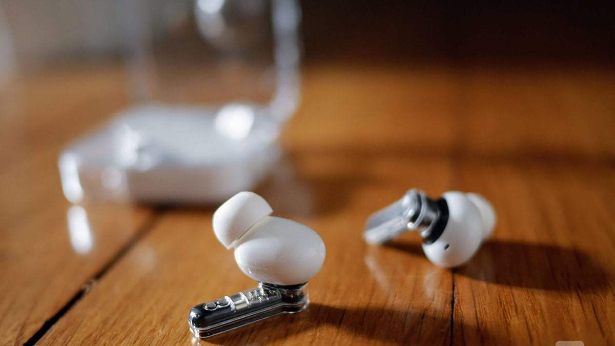 Les écouteurs Nothing Ear 1 sont en partie transparents